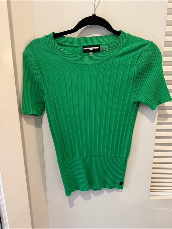 Karl Lagerfeld Tops - Karl Lagerfeld Bright Green Ribbed Short Sleeve Knit Top